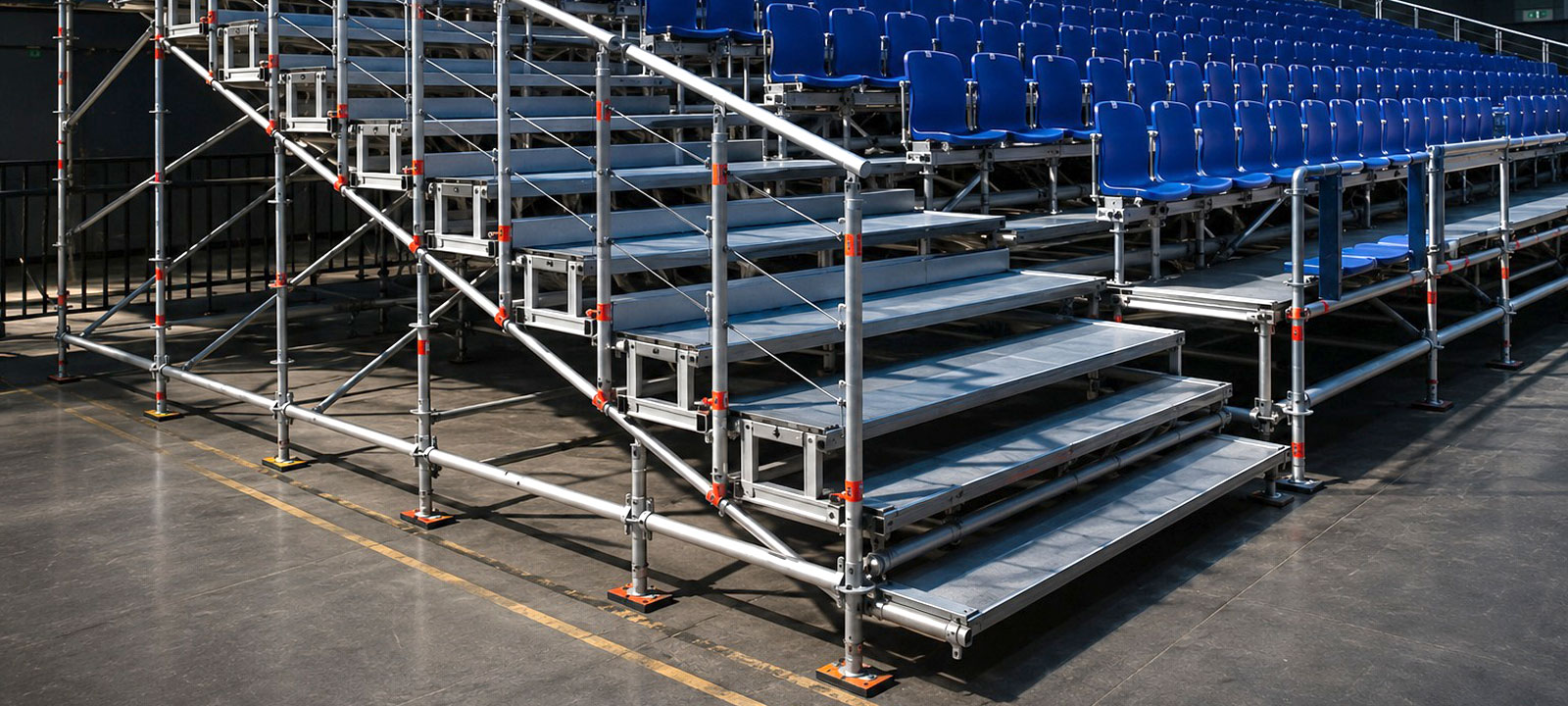 Tribuna-02